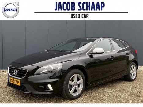 Volvo V40 - 2.0 D2 120PK R-Design Business Xenon / Stoelverwarming / PDC / Half leder / 16 inch LMV - 1