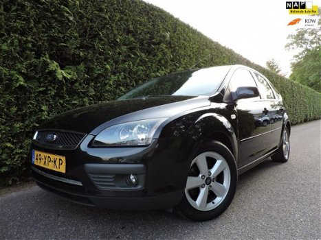 Ford Focus - 1.8-16V Ambiente Flexifuel - 1