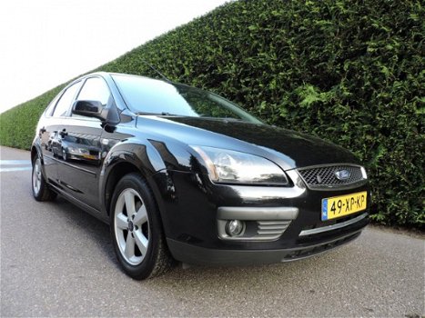 Ford Focus - 1.8-16V Ambiente Flexifuel - 1