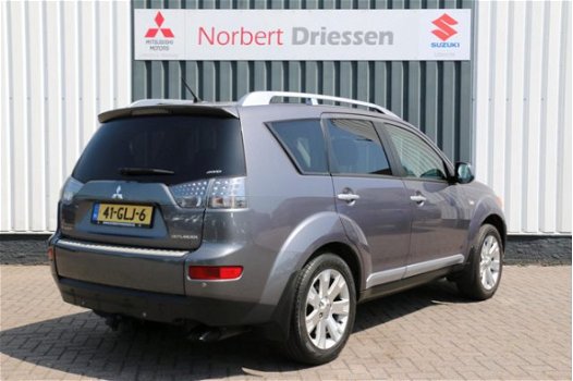 Mitsubishi Outlander - 2.2 DI-D Instyle 7P Trekhaak 2000kg - 1