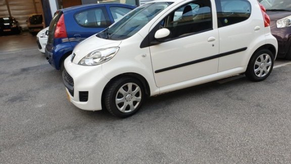 Peugeot 107 - 1.0-12V XS Automaat/Airco/Nw APK/Garantie - 1