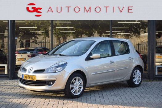 Renault Clio - 1.6-16V Initiale 112PK 5drs met climate control, cruise control, lmv en nwe koppeling - 1