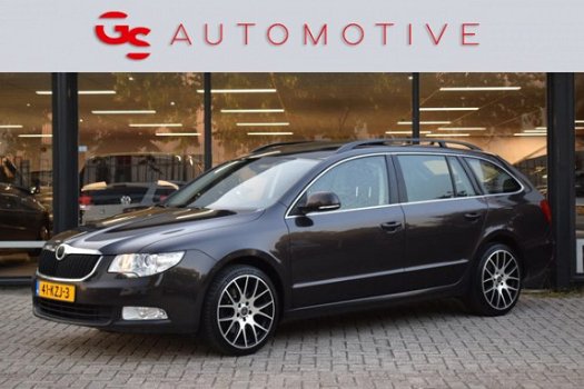 Skoda Superb Combi - 1.8 TSI Comfort Business Line 160PK 6bak met pano-dak, navigatie, 19 inch en ec - 1