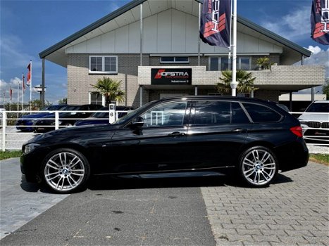 BMW 3-serie Touring - 320d M Sport Pano H&K Hud Led Adapt-cruise Adapt-onderstel Keyless-go Mega-vol - 1