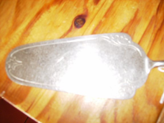 taartschep met benen handvat en barok krullen - Afbeelding 3