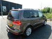 Volkswagen Touran - 1.2 TSI Highline BlueMotion LEER NAVI PANOROMADAK - 1 - Thumbnail