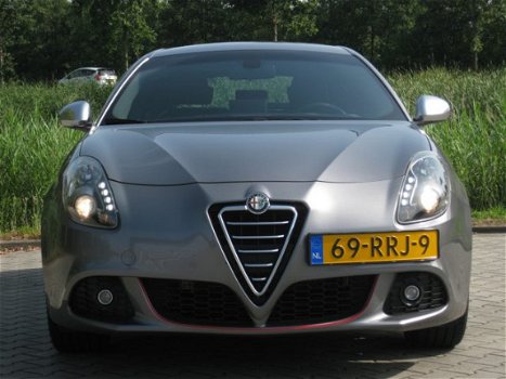 Alfa Romeo Giulietta - 1.4 Turbo Distinctive Sport || Navi | ECC | Dynamic 170PK - 1
