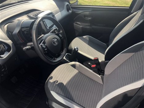 Toyota Aygo - 1.0 VVT-i x-first Apple/ Android LMV NL AUTO - 1