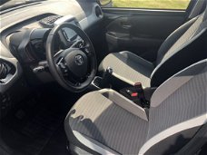 Toyota Aygo - 1.0 VVT-i x-first Apple/ Android LMV NL AUTO