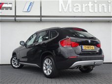 BMW X1 - 2.8i xDrive | 1e eigenaar | Trekhaak met afneembare kogel | Park Distance Control | Regen