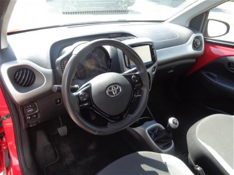 Toyota Aygo - 1.0 VVT-i 69pk 5D x-play 