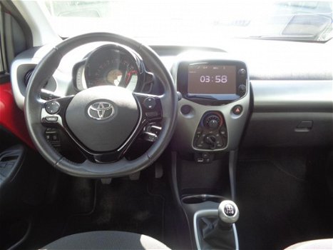 Toyota Aygo - 1.0 VVT-i 69pk 5D x-play 