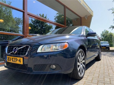 Volvo V70 - 1.6 T4 Limited Edition - 1