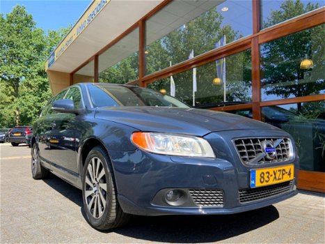 Volvo V70 - 1.6 T4 Limited Edition - 1