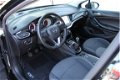Opel Astra Sports Tourer - 1.4 Turbo S/S Elektronische achterklep, Navi, Cruise, PDC voor en achter, - 1 - Thumbnail