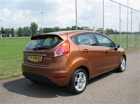 Ford Fiesta - 1.0 EcoBoost Titanium Aangepast mider valide draaistoel en rolstoellift - 1