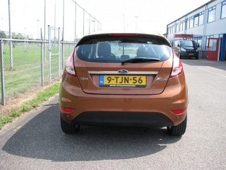 Ford Fiesta - 1.0 EcoBoost Titanium Aangepast mider valide draaistoel en rolstoellift - 1