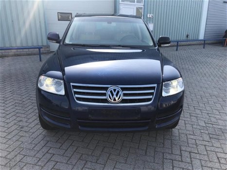 Volkswagen Touareg - 2.5 TDI [bj 2004] AIRCO LEER AUTOMAAT/EXPORT - 1