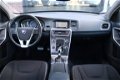 Volvo S60 - D2 Aut. Momentum, Navi, Trekhaak, Park Assist Pilot - 1 - Thumbnail