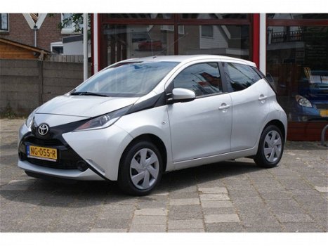 Toyota Aygo - 1.0 VVT-i x-play 5drs - 1