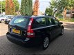 Volvo V50 - 2.4 Young timer/PDC/Cruise - 1 - Thumbnail