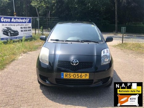 Toyota Yaris - 1.0 12V VVT-i Linea Terra - 1