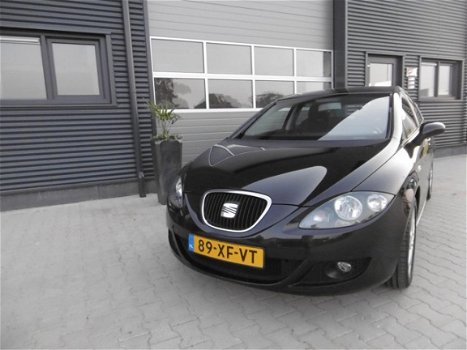 Seat Leon - 1.6 Stylance Airco Clima Cruise Control Zwart - 1