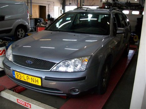 Ford Mondeo Wagon - 1.8-16V Centennial - 1