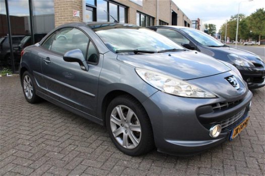 Peugeot 207 CC - 1.6 HDiF Airco, stoelverwarming, centrale vergrendeling, hardtop, apk bij afl - 1