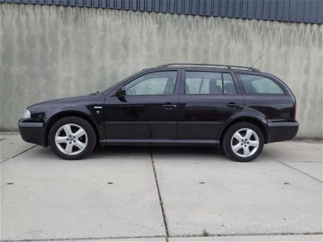 Skoda Octavia Combi - 1.6 Collection TOP AUTO airco - 1