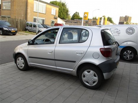 Toyota Yaris - 1.0-16V VVT-i Terra ZEER LEUKE 4 DEUSR AUTO - 1