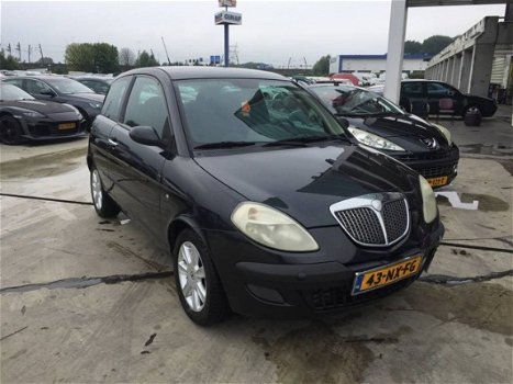 Lancia Y(psilon) - Ypsilon 1.2 Unica - 1