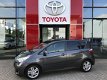 Toyota Verso S - 1.3 VVT-i Dynamic Panoramadak, Navigatie, Dealer onderhouden. Trekhaak. 2e eigenaar - 1 - Thumbnail