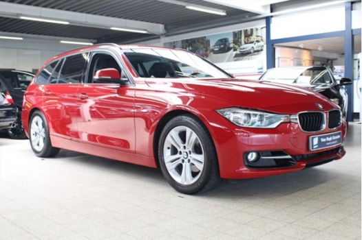 BMW 3-serie Touring - 320I UPGRADE EDITION LEER / XENON / SPORTSTOELEN / - 1