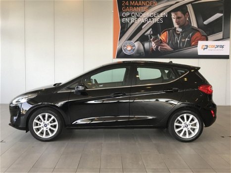 Ford Fiesta - 1.5 TDCi 85pk 5D Titanium Navigatie, DAB+, Climate Control - 1