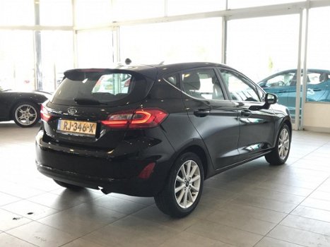 Ford Fiesta - 1.5 TDCi 85pk 5D Titanium Navigatie, DAB+, Climate Control - 1