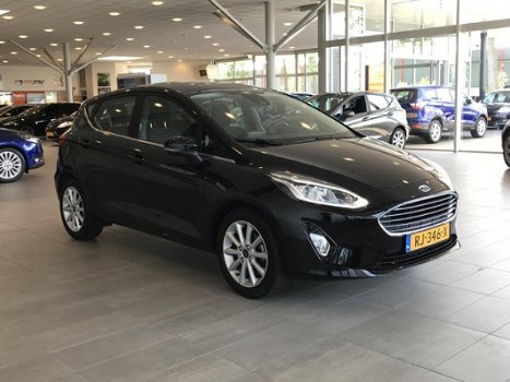 Ford Fiesta - 1.5 TDCi 85pk 5D Titanium Navigatie, DAB+, Climate Control - 1