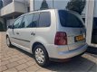 Volkswagen Touran - 1.6 Optive - 1 - Thumbnail