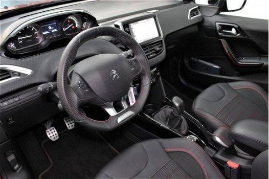 Peugeot 2008 - 1.2 PureTech GT-line | Panoramadak | Navigatie | Camera | DAB | Cruise & Climate Cont - 1