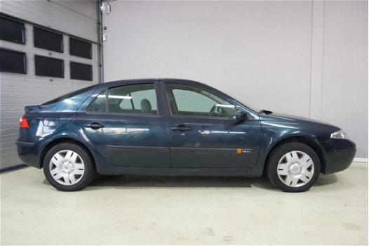 Renault Laguna - 1.8-16V Expression - 1