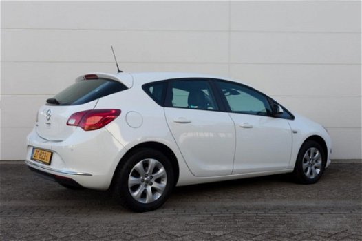 Opel Astra - 1.6 16v Style 85kW |PDC|ECC|STOELVERW - 1