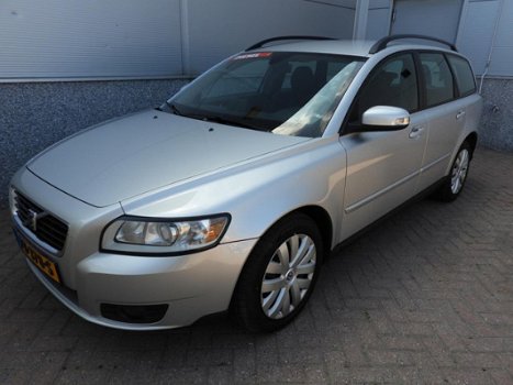 Volvo V50 - 2.0 D Momentum - 1