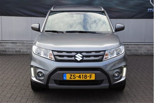 Suzuki Vitara - 1.6 Exclusive Navigatie | Trekhaak | Achteruitrijcamera | Airco (automatisch) - 1