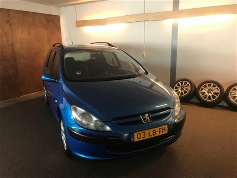 Peugeot 307 Break - 1.6-16V XS Apk Nieuw, Airco, E-Ramen, N.A.P, Trekhaak, 2 sleutels Zeer Nette sta - 1