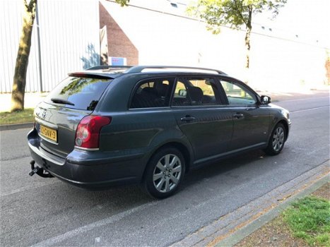 Toyota Avensis Wagon - 1.8 VVTi Luna Business Full Leer, Navigatie, Stoel Verwarming, Nap, Climate C - 1