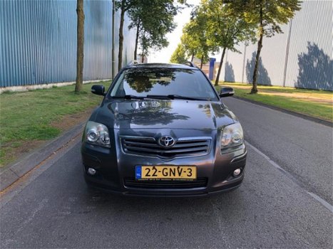 Toyota Avensis Wagon - 1.8 VVTi Luna Business Full Leer, Navigatie, Stoel Verwarming, Nap, Climate C - 1