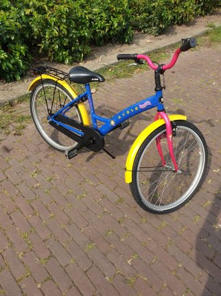Meisjes fiets 24 inch - nr. 1