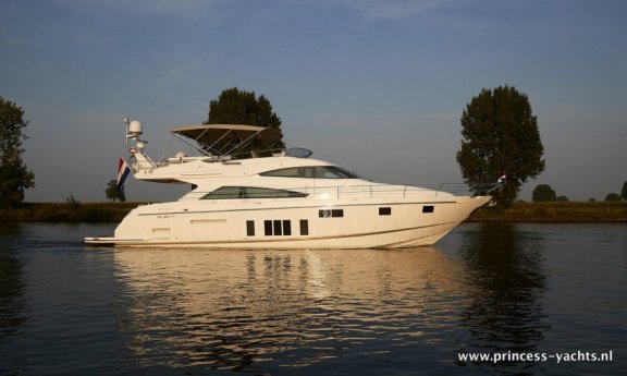 fairline Squadron 65 - 2