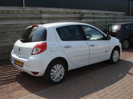 Renault Clio - 1.2 Authentique - 1