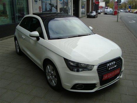 Audi A1 - 1.4 TFSI Attraction Pro Line Business PANO NAVI STOELVERWARMING AIRCO - 1